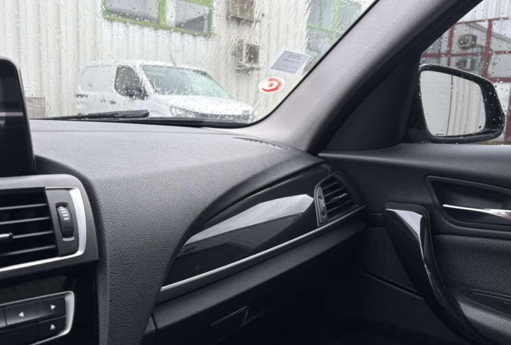 BMW Série 1 116d F20 LCI Urban chic 116cv * Steptronic  8 * Toit Ouvrant * Carplay * Radars Av Ar