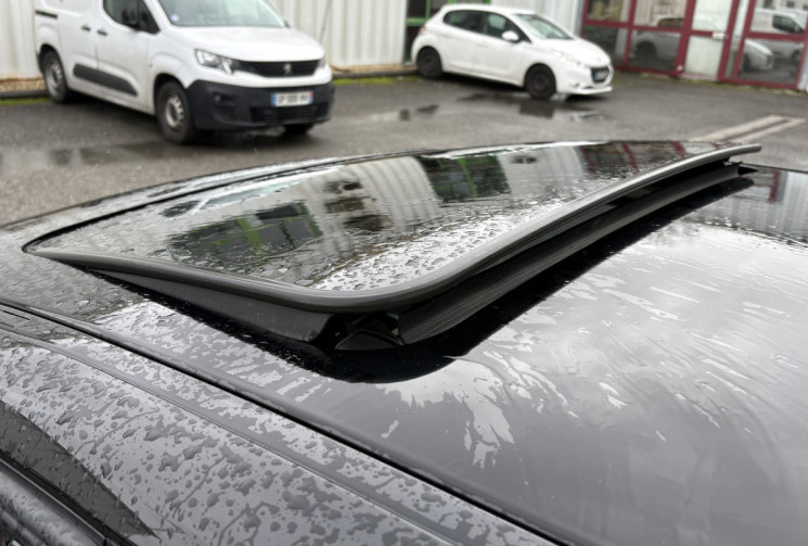 BMW Série 1 116d F20 LCI Urban chic 116cv * Steptronic  8 * Toit Ouvrant * Carplay * Radars Av Ar