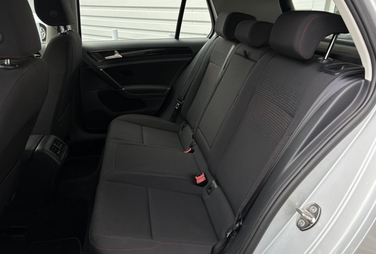 Volkswagen Golf 7 1.4 TSI  125 CV SOUND  33700 KM