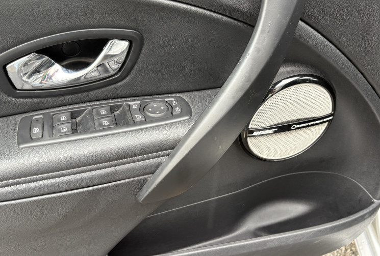 Renault Megane III BOSE 130cv TCE * Ecran * Caméra * Régulateur * Entretien Complet