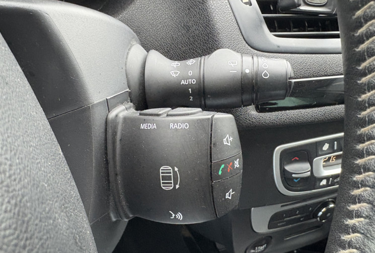 Renault Megane III BOSE 130cv TCE * Ecran * Caméra * Régulateur * Entretien Complet