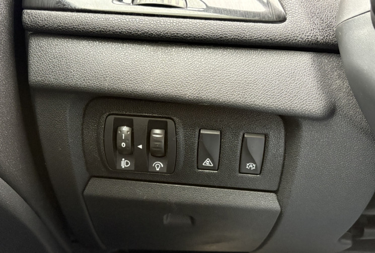 Renault Megane III BOSE 130cv TCE * Ecran * Caméra * Régulateur * Entretien Complet