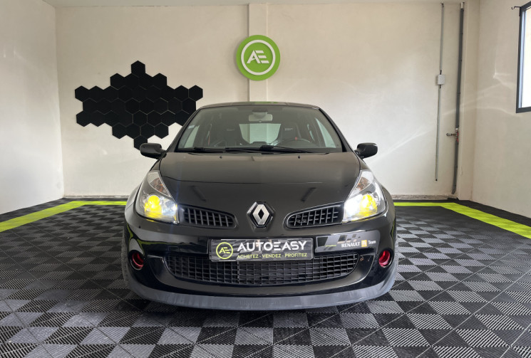 Renault Clio 3RS 2.0 16v Renault Sport F1 Team 