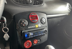 Renault Clio 3RS 2.0 16v Renault Sport F1 Team 