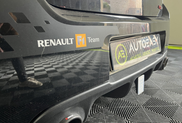 Renault Clio 3RS 2.0 16v Renault Sport F1 Team 