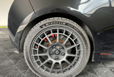 Renault Clio 3RS 2.0 16v Renault Sport F1 Team 