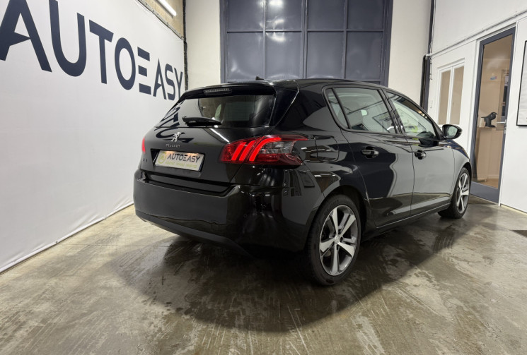 Peugeot 308 EAT8 ACTIVE TOIT PANORAMIQUE / SIEGES CHAUFFANTS DISTRIB OK