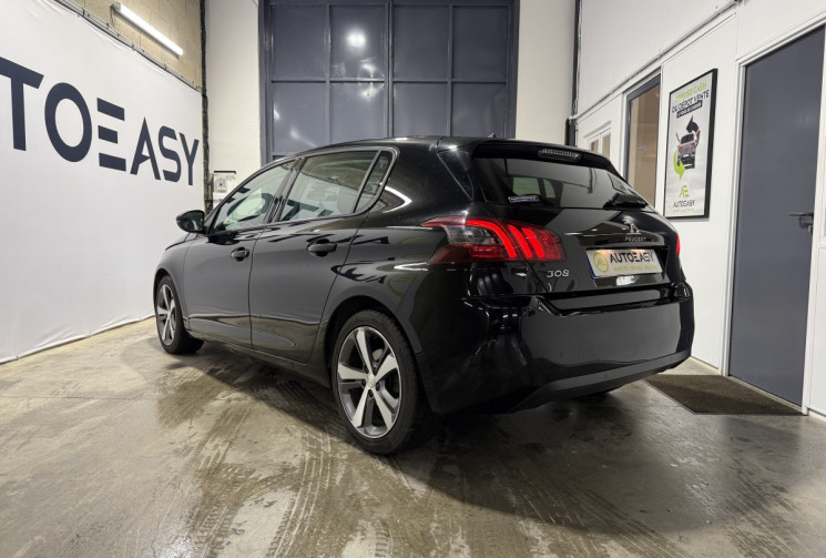 Peugeot 308 EAT8 ACTIVE TOIT PANORAMIQUE / SIEGES CHAUFFANTS DISTRIB OK