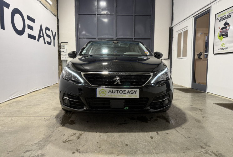 Peugeot 308 EAT8 ACTIVE TOIT PANORAMIQUE / SIEGES CHAUFFANTS DISTRIB OK