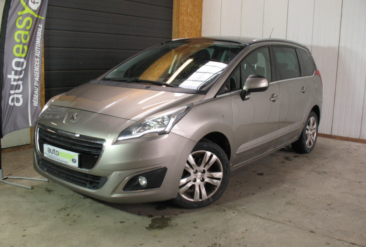 Peugeot 5008 1.6 HDi 120 ALLURE EAT6 7 PLACES
