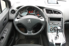 Peugeot 5008 1.6 HDi 120 ALLURE EAT6 7 PLACES