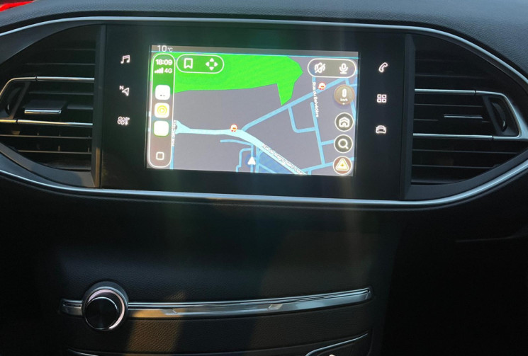 Peugeot 308 EAT8 ACTIVE TOIT PANORAMIQUE / SIEGES CHAUFFANTS DISTRIB OK