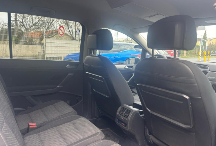 Volkswagen Touran 1.6 TDI 115 CONFORTLINE BUSINESS / CAMERA RECUL / 7 PLACES / CARPLAY