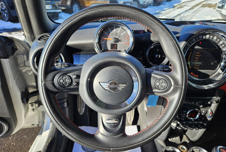 Mini Cooper JOHN COOPER WORKS R56 1.6 211CH 3P BVM