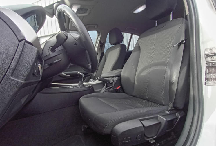 BMW Série 1  BMW SERIE 1 (F21) 116i