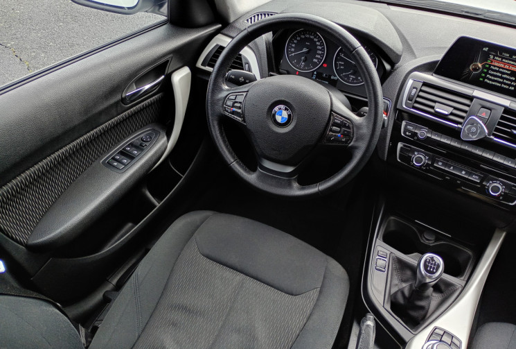 BMW Série 1  BMW SERIE 1 (F21/F20) 116I 109CH LOUNGE