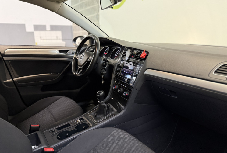 Volkswagen Golf 1.0 TSI 85ch Trendline - Entretien à jour