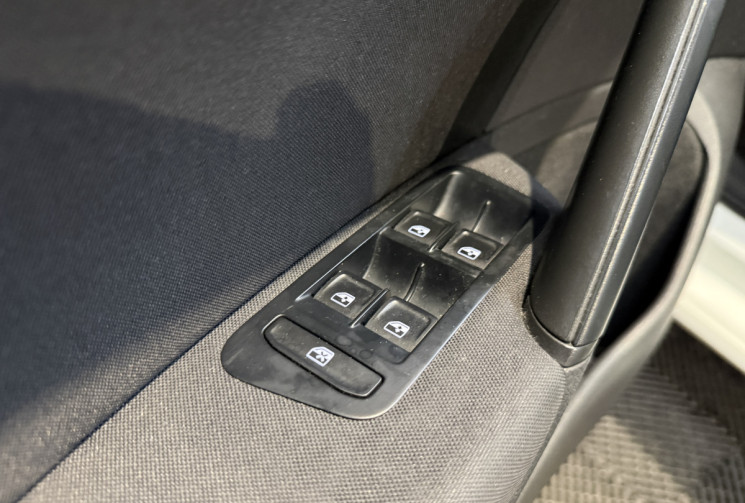 Volkswagen Golf 1.0 TSI 85ch Trendline - Entretien à jour