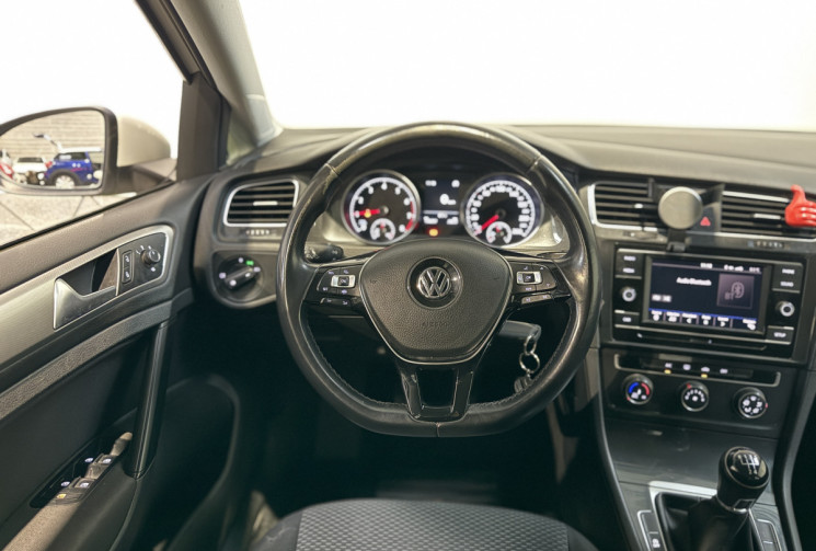 Volkswagen Golf 1.0 TSI 85ch Trendline - Entretien à jour