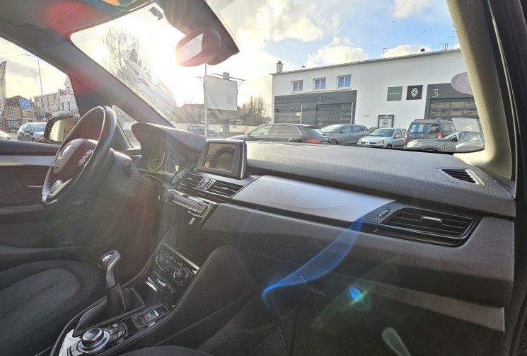 BMW SERIE 2 ACTIVETOURER 218i  136 cv SUIVI DISPONIBLE 