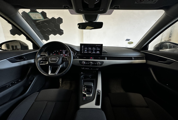 Audi A4 Avant B9 30 TDI 136ch Business line S tronic 7