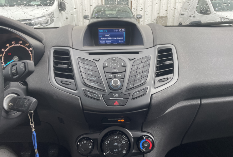 Ford Fiesta 1.25 Duratec Trend Distribution neuve* Ct Vierge refait pour la vente 