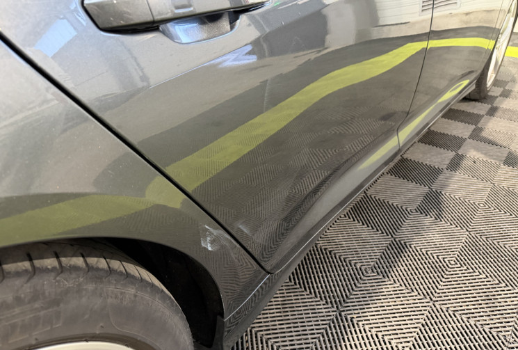 Audi A6 Avant TDI 204 ch S line S tronic 7 / entretien complet / attelage / toit ouvrant