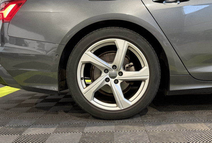 Audi A6 Avant 40 TDI 204 ch S line S tronic 7 – entretien complet – attelage – toit ouvrant