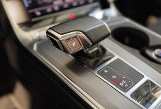 Audi A6 Avant 40 TDI 204 ch S line S tronic 7 – entretien complet – attelage – toit ouvrant