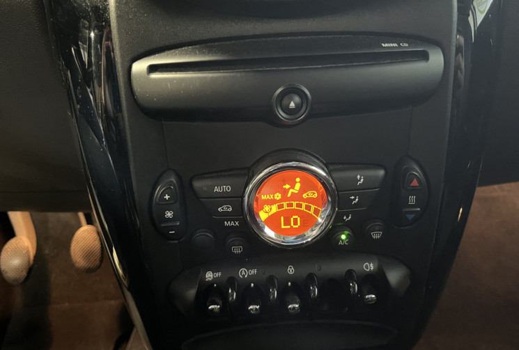 Mini Countryman 1.6 Cooper Red Hot Chili / PREMIERE MAIN / SUIVI EXCLUSIF BMW