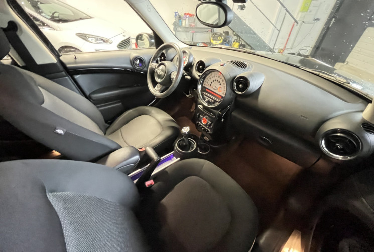 Mini Countryman 1.6 Cooper Red Hot Chili / PREMIERE MAIN / SUIVI EXCLUSIF BMW