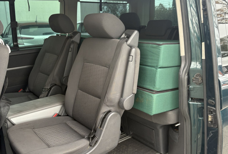Volkswagen Multivan T5 2.5 TDI 174cv / Entretien suivi /  ( Transporteur Combi Caravelle etc)