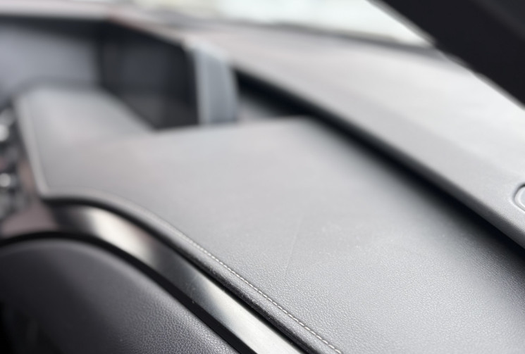 Lexus UX 250h Hybrid PREMIUM Edition MY21 / Tres bon état / 