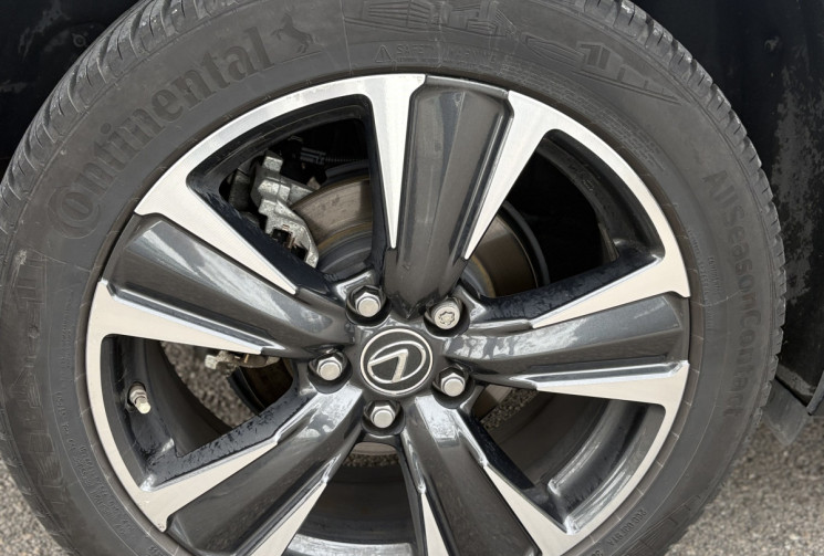 Lexus UX 250h Hybrid PREMIUM Edition MY21 / Tres bon état / 