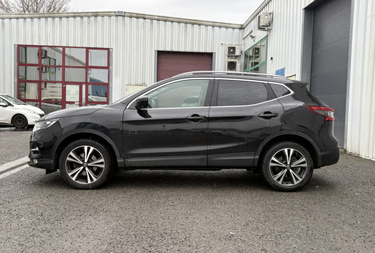 Nissan Qashqai N-CONNECTA 1.5 dci 115cv * Toit Pano * Caméra 360 * Entretien Nissan Complet