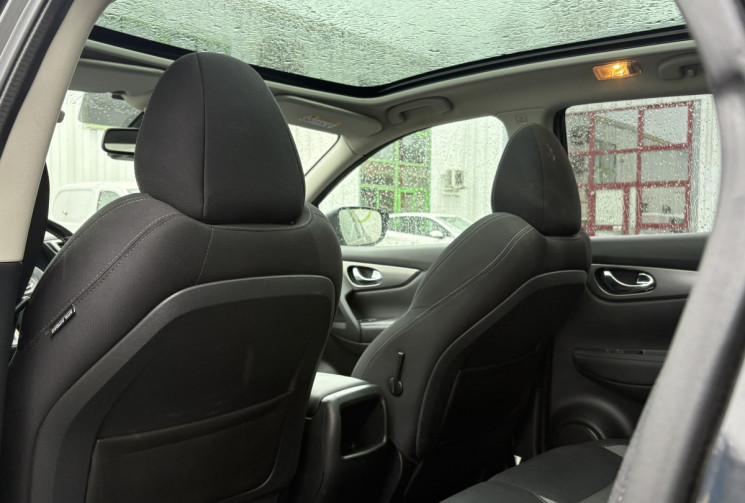 Nissan Qashqai N-CONNECTA 1.5 dci 115cv * Toit Pano * Caméra 360 * Entretien Nissan Complet