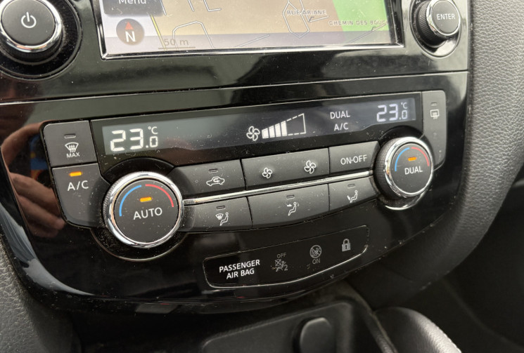 Nissan Qashqai N-CONNECTA 1.5 dci 115cv * Toit Pano * Caméra 360 * Entretien Nissan Complet