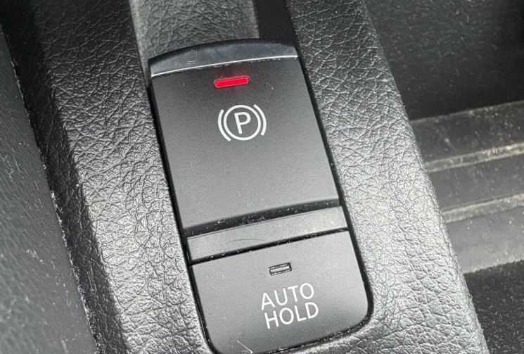 Nissan Qashqai N-CONNECTA 1.5 dci 115cv * Toit Pano * Caméra 360 * Entretien Nissan Complet