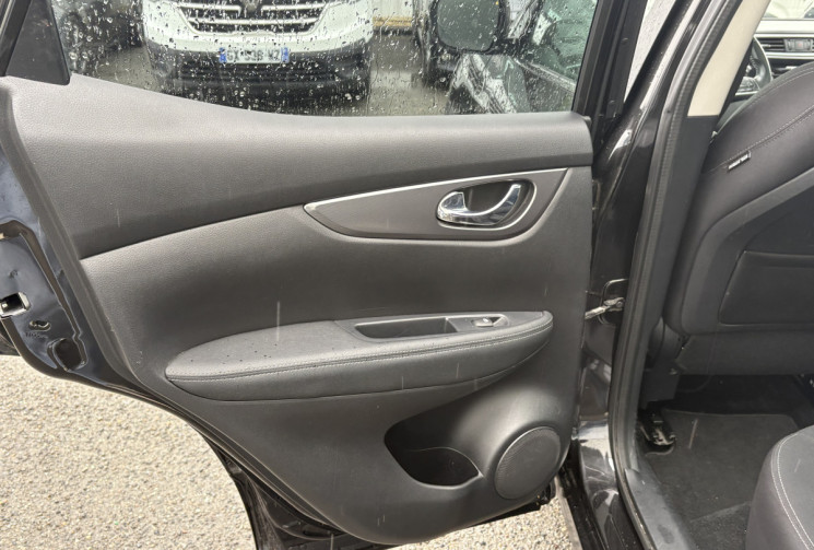 Nissan Qashqai N-CONNECTA 1.5 dci 115cv * Toit Pano * Caméra 360 * Entretien Nissan Complet