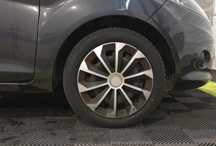 Ford Fiesta 1.4 TDCi 68 ch Trend / entretien à jour / factures disponibles