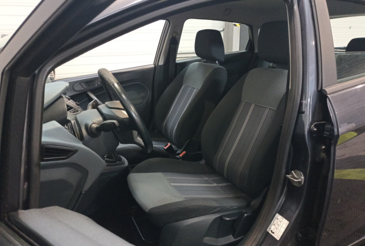 Ford Fiesta 1.4 TDCi 68 ch Trend / entretien à jour / factures disponibles