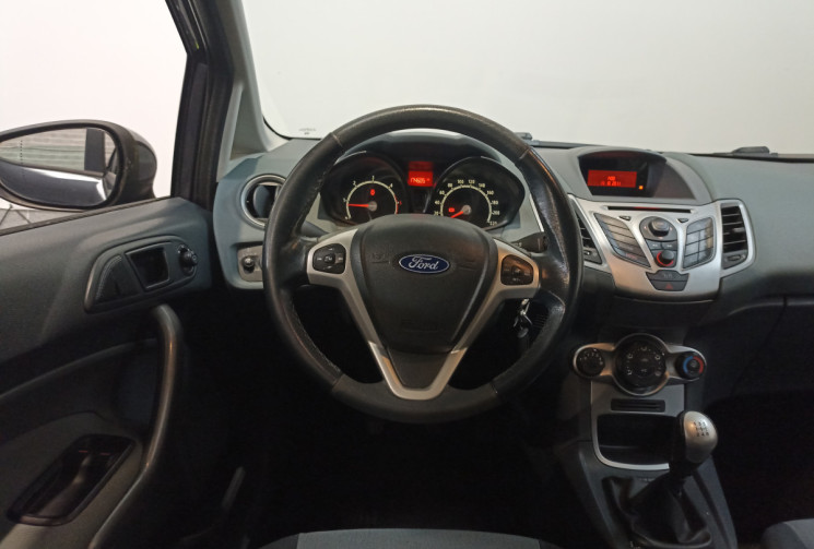 Ford Fiesta 1.4 TDCi 68 ch Trend / entretien à jour / factures disponibles