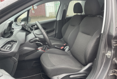 Peugeot 208 1.5 bluehdi 100 ch active Business Sieges chauffants*Apple carplay*Entretien a jour 