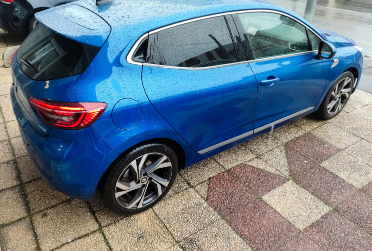 Renault CLIO V Rs line E-TECH 1.6 140 Hybrid Suivi Renault 