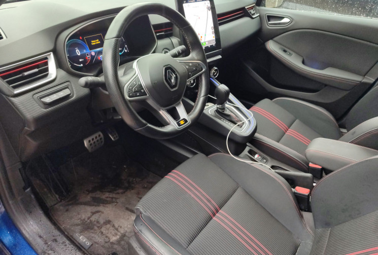 Renault CLIO V Rs line E-TECH 1.6 140 Hybrid Suivi Renault 