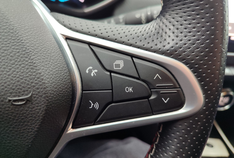 Renault CLIO V Rs line E-TECH 1.6 140 Hybrid Suivi Renault 