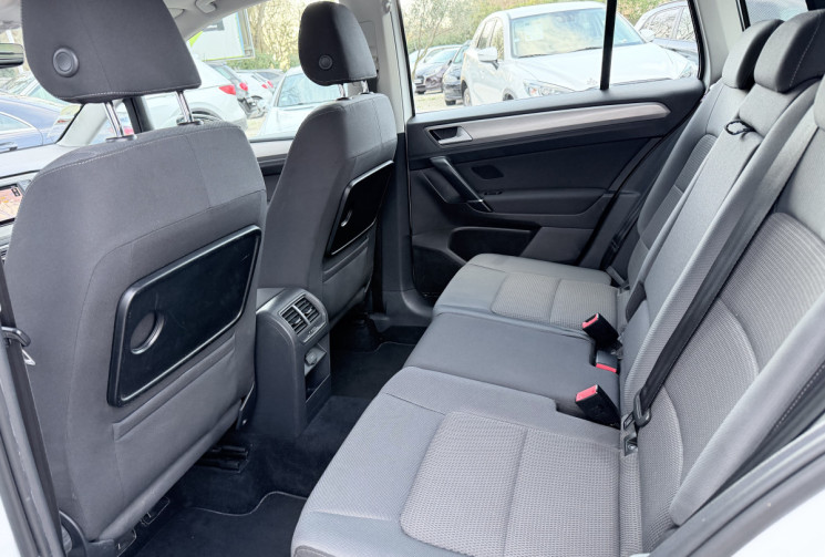 Volkswagen GOLF SPORTSVAN 1.6 TDI 116 Confortline Business