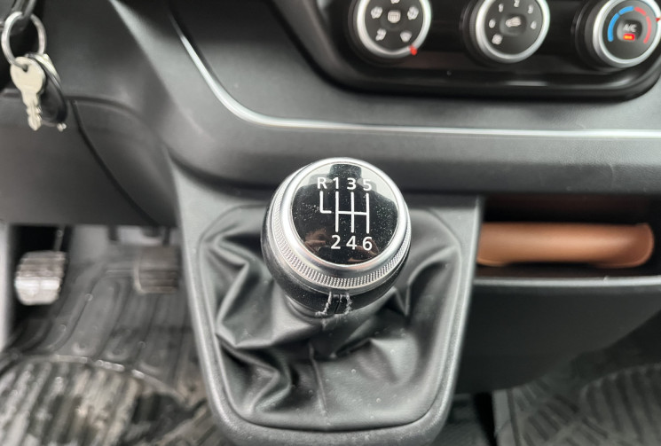 Renault Trafic III L2H1 2.0 Blue dCi 150ch 6 places TVA récupérable