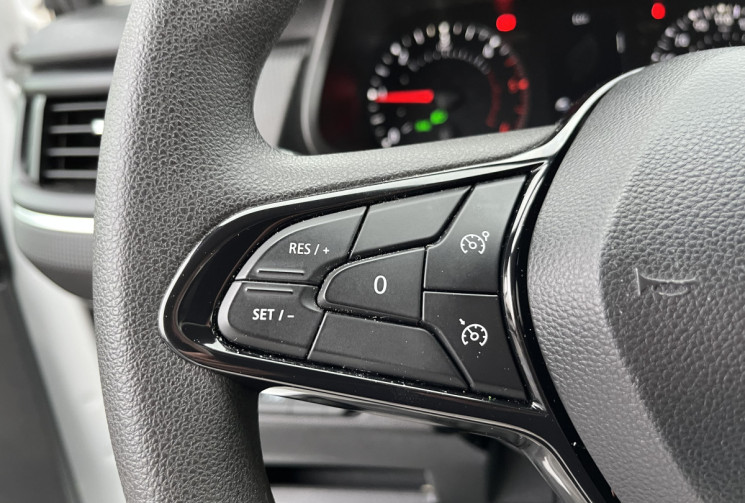 Renault Trafic III L1 2.0 Blue dCi 150ch 6 places TVA récupérable