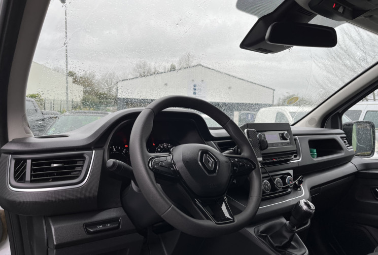 Renault Trafic III L2H1 2.0 Blue dCi 150ch 6 places TVA récupérable